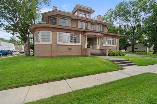 323 S Central Ave, RICHLAND CENTER, WI, 53581-2500 | Card Image