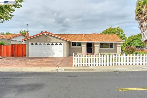 2502 Begonia St, Union City, CA, 94587-5303 | Card Image