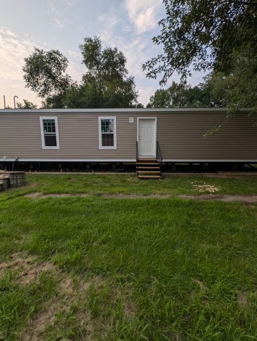 100 Rose Park Sw, Melrose, MN, 56352-4201 | Card Image