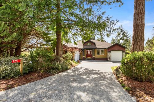 723 Rainier Ln, Port Ludlow, WA, 98365-8711 | Card Image