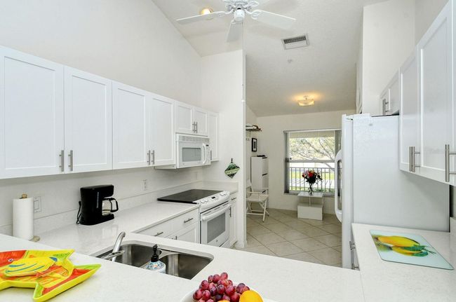 UNIT-2625 - 9489 Millbank Dr, Condo with 2 bedrooms, 2 bathrooms and null parking in SARASOTA FL | Image 11