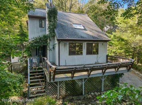 1234 Stony Hollow Cir, East Stroudsburg, PA, 18302-7858 | Card Image