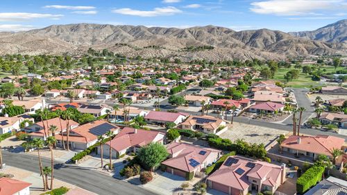 9520 Ekwanok Dr, Desert Hot Springs, CA, 92240-1315 | Card Image