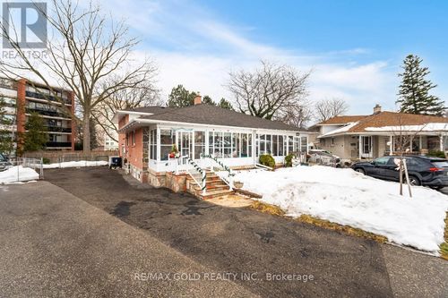 main-142 Wareside Rd, Etobicoke, ON, M9C3B8 | Card Image