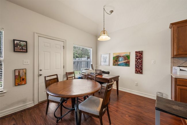 B - 1002 Castile Rd, Home with 3 bedrooms, 2 bathrooms and 3 parking in Austin TX | Image 13