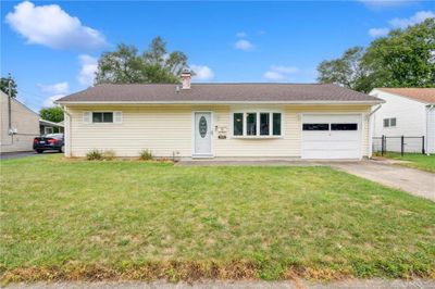 284 Marchmont Drive, House other with 3 bedrooms, 1 bathrooms and null parking in Fairborn OH | Image 1