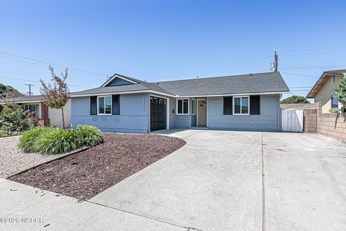 1105 N 3rd St, Lompoc, CA, 93436-3632 | Card Image