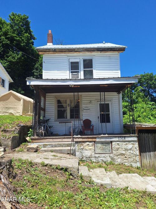 1318 14th Ave, Altoona, PA, 16601-3330 | Card Image