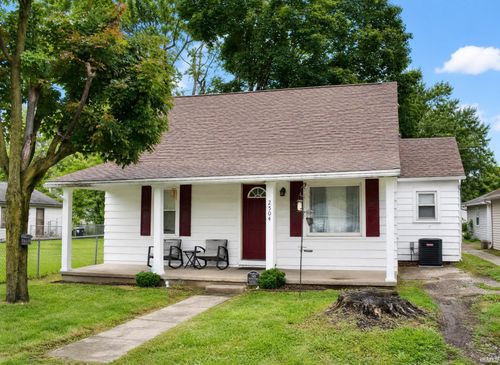 2504 E 13th St, Muncie, IN, 47302-4754 | Card Image