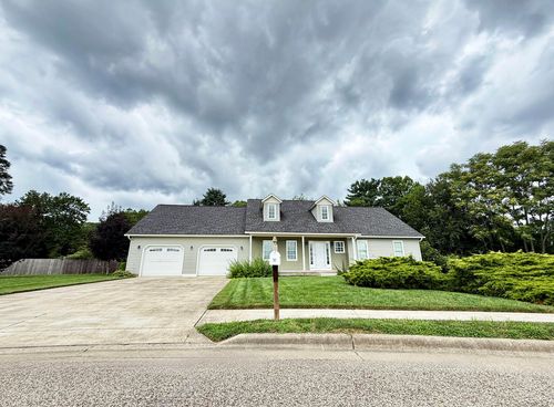 741 Huntley Ave, Logan, OH, 43138-2828 | Card Image