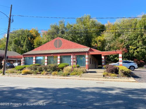 381 N 9th Ave, Scranton, PA, 18504-2005 | Card Image