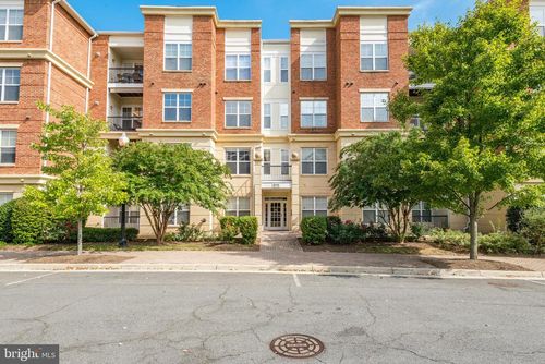 apt-305-815 Branch Dr, HERNDON, VA, 20170-3766 | Card Image