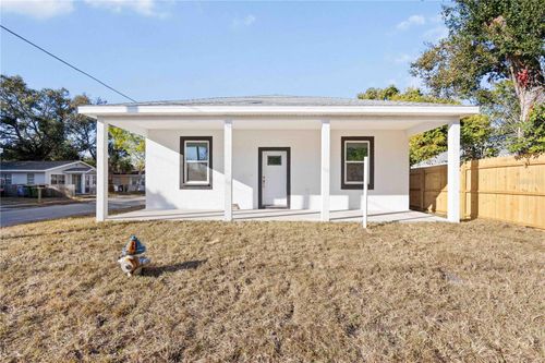 520 12th Ave W, Bradenton, FL, 34205-8437 | Card Image