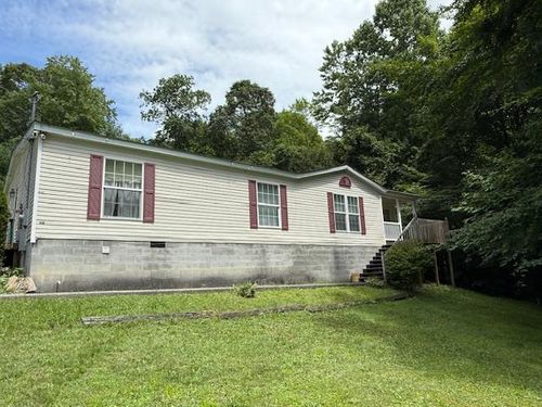 302 Mountain Creek Dr, Cool Ridge, WV, 25825-7762 | Card Image