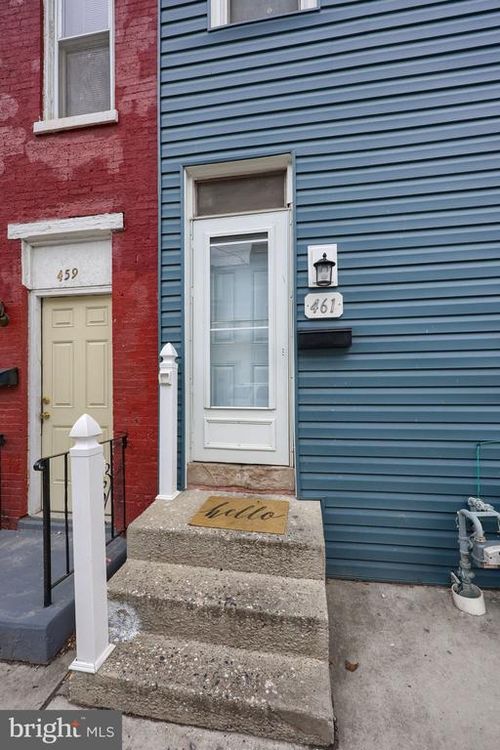 461 Walnut St, YORK, PA, 17403-1324 | Card Image