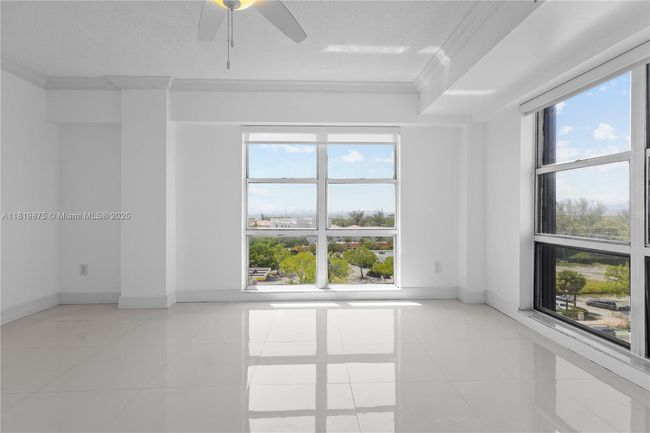 APT-8A - 77 Crandon Blvd, Condo with 2 bedrooms, 2 bathrooms and null parking in Key Biscayne FL | Image 21