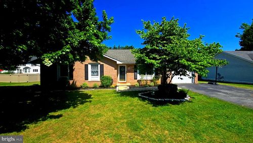 139 Dartmouth Ln, FALLING WATERS, WV, 25419-3972 | Card Image