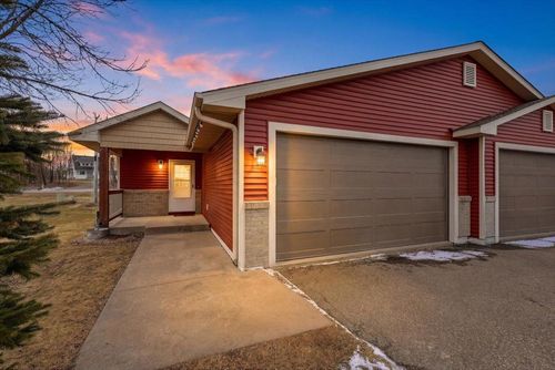 S1171 Highland Springs Dr, Spring Valley, WI, 54767-5000 | Card Image