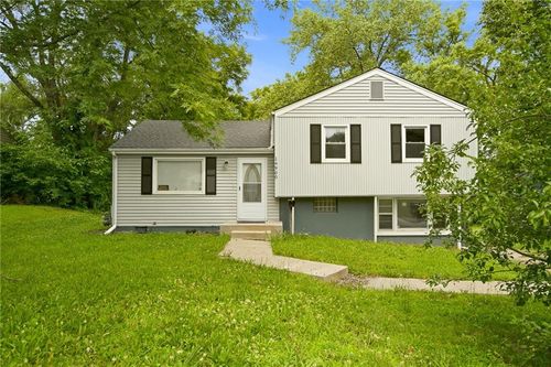 14900 Bellaire Ave, Grandview, MO, 64030-4344 | Card Image