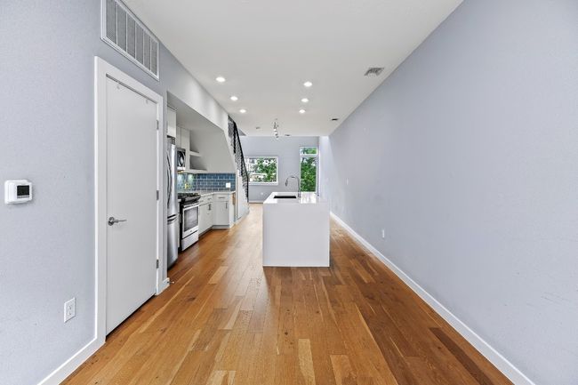 APT-204 - 2002 E 7 Th St, Condo with 1 bedrooms, 2 bathrooms and null parking in Austin TX | Image 4
