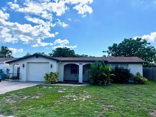 9125 Mark Twain Ln, PORT RICHEY, FL, 34668-5157 | Card Image