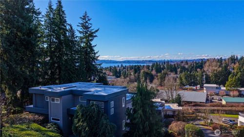 11121 Ne 91st Ln, Kirkland, WA, 98033-5721 | Card Image