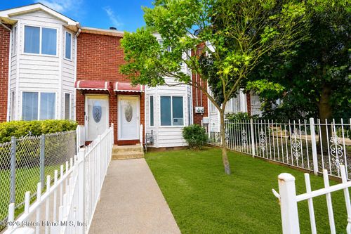 3 Van Pelt Ave, Staten Island, NY, 10303-2478 | Card Image