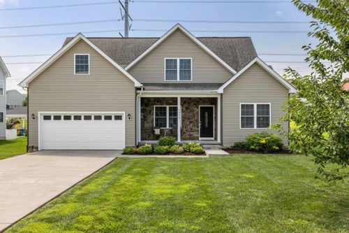 1355 Wine Dr, Harrisonburg, VA, 22801-7371 | Card Image