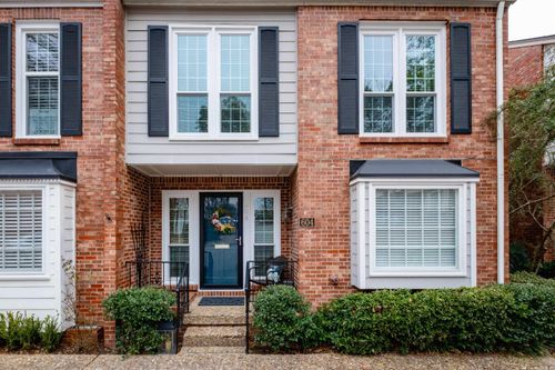 2805 Foxcroft #604, Little Rock, AR, 72227 | Card Image