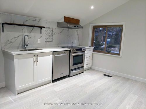 upper-201 Birkdale Rd, Scarborough, ON, M1P3R9 | Card Image