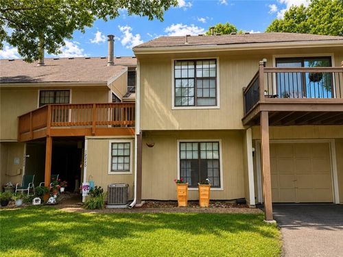 12220 Holmes Ln, Kansas City, MO, 64146-1133 | Card Image