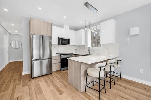 1-181 Maverick St, Boston, MA, 02128-3107 | Card Image