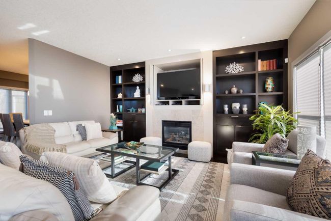 67 Tusslewood View Nw, Home with 4 bedrooms, 3 bathrooms and 4 parking in Calgary AB | Image 9