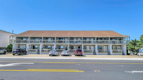 apt-204-203 E Brigantine Ave, Brigantine, NJ, 08203-3128 | Card Image