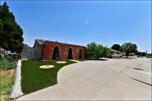 9125 W H Burges Drive, El Paso, TX, 79925 | Card Image