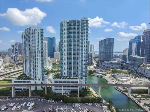 apt-2210-92 Sw 3rd St, Miami, FL, 33130-3086 | Card Image