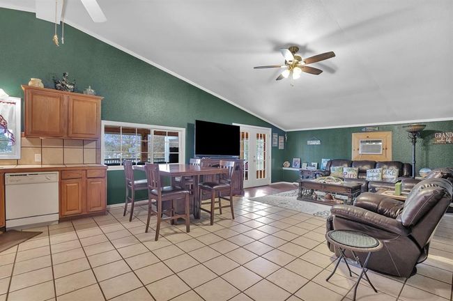 111 Cypress Bay Ldg, House other with 3 bedrooms, 6 bathrooms and 3 parking in Milam TX | Image 12