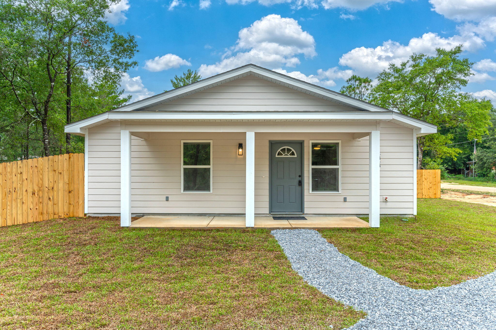 Country Blvd, Defuniak Springs, FL 32433