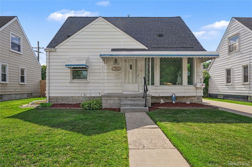 26313 Delton St, Madison Heights, MI, 48071-3630 | Card Image