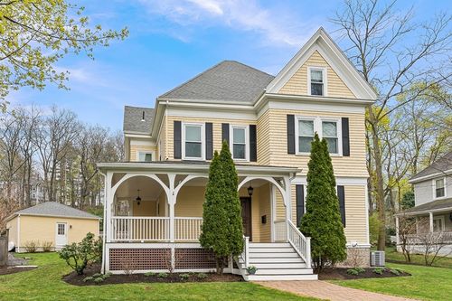 36 Parker St, Newton, MA, 02459-2547 | Card Image
