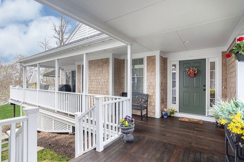 42 Ferry Landing Cir, Portsmouth, RI, 02871-3114 | Card Image