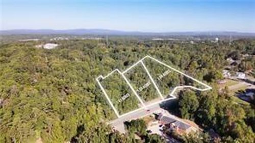 3072 Holly Springs Pkwy, Canton, GA, 30115-7403 | Card Image
