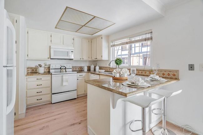 722 Duncanville Ct, Townhouse with 2 bedrooms, 3 bathrooms and 2 parking in Campbell CA | Image 8