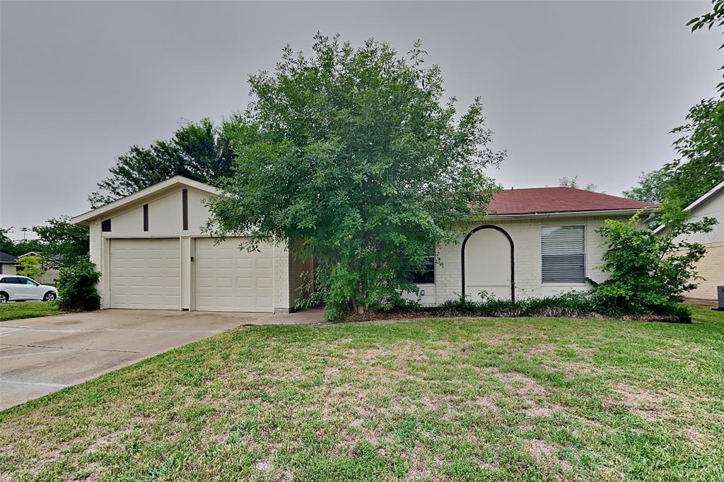 Edinburg Dr, North Richland Hills, TX 76182