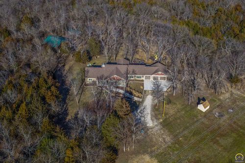 3501 Sw Welton Grove Cir, Topeka, KS, 66610-1489 | Card Image