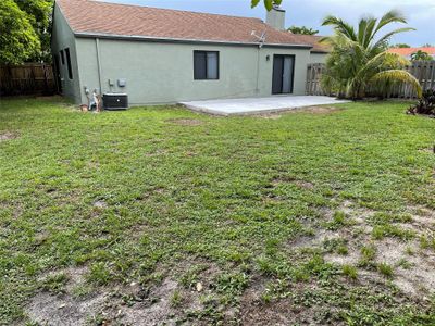 2440 Sw 83rd Ter, House other with 3 bedrooms, 2 bathrooms and null parking in Miramar FL | Image 2