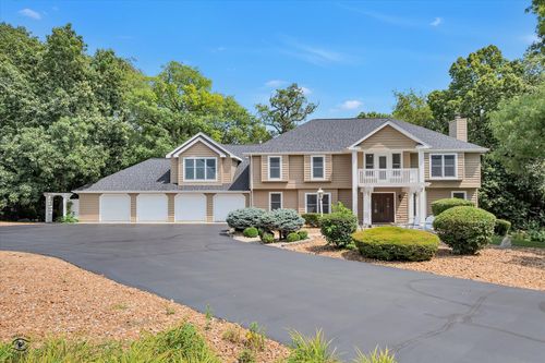 2471 Girard Turn, Kankakee, IL, 60901-7360 | Card Image