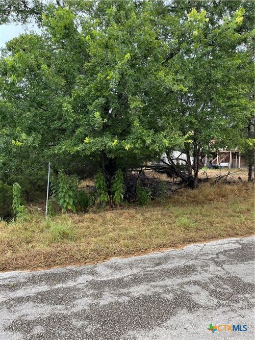 1051 Somerset, Canyon Lake, TX, 78133-4052 | Card Image