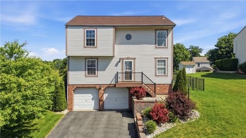 711 Es Farms Dr, Cranberry Township, PA, 16066-6927 | Card Image