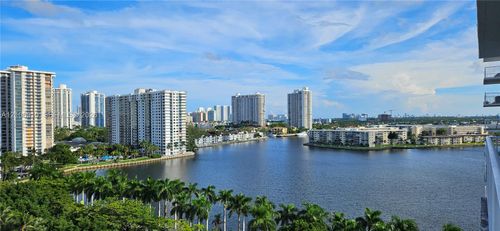 1208w-2801 Ne 183rd St, Aventura, FL, 33160-2131 | Card Image